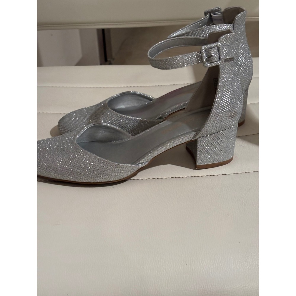 Dream Pairs Silver Glitter Ankle Strap Block Heel Pumps DWUMPU2546 Size 7.5
